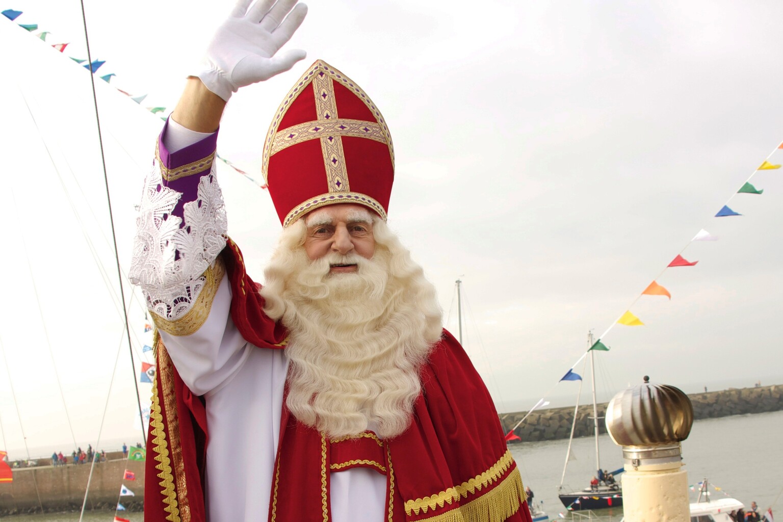 https://www.denhaag.nl/nl/nieuws/sinterklaas-komt-op-15-november-aan-in-den-haag/